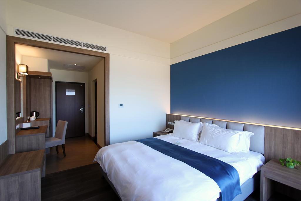 Celebrity 99 Hotel Ji'an Exterior photo